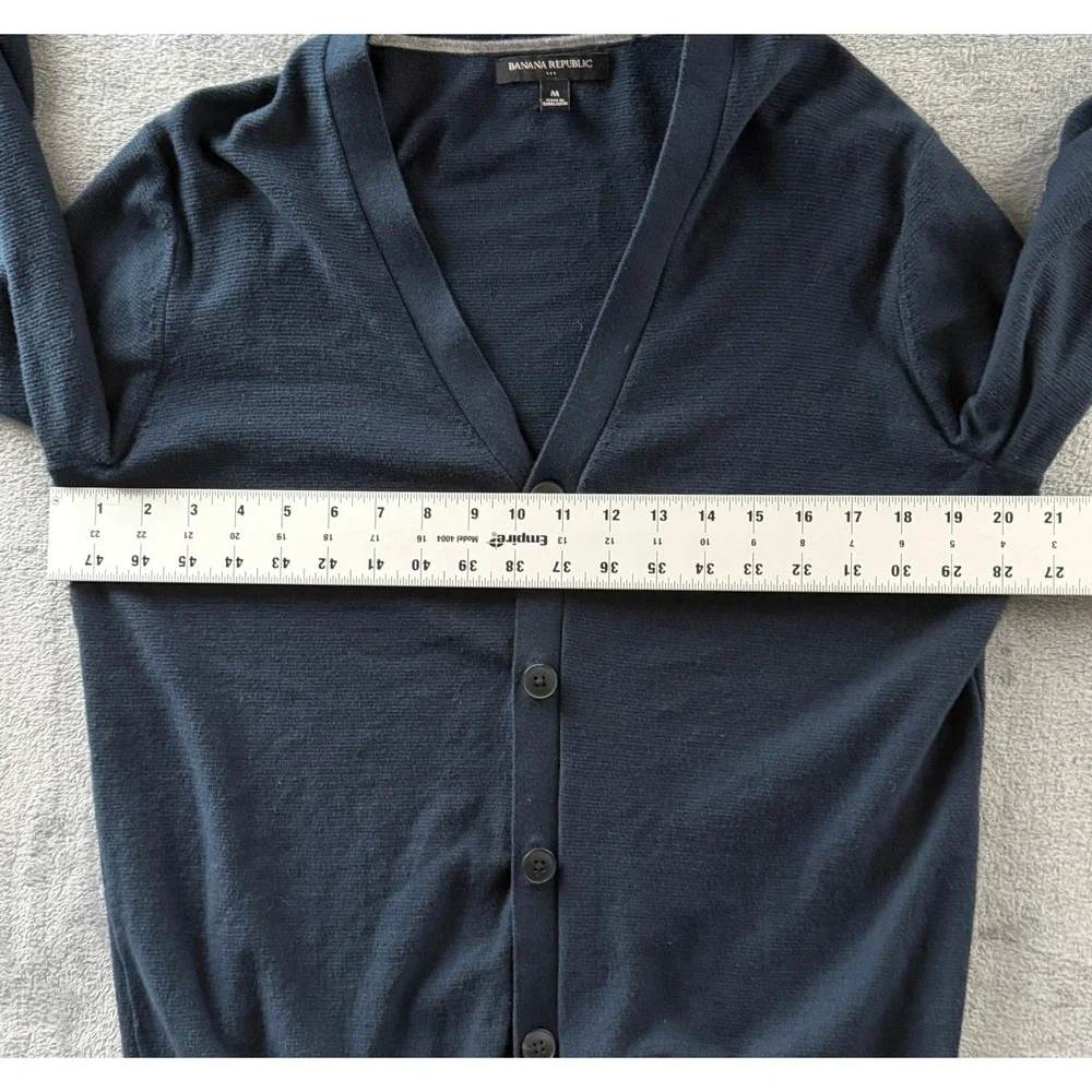 Banana Republic Mens Navy Blue V-Neck Button Front Cardigan Sweater Size M